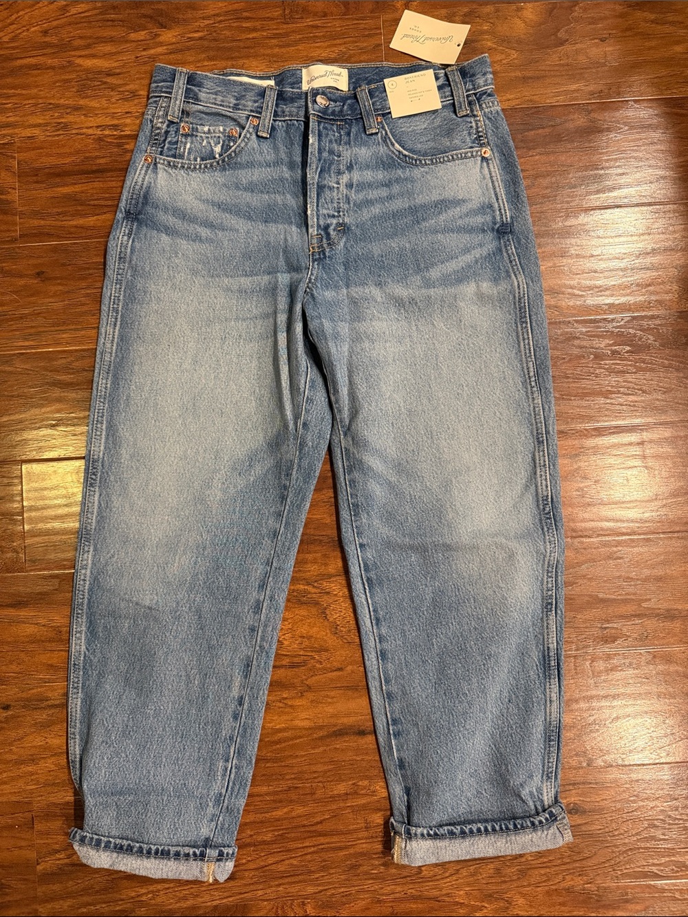 Universal Thread Men's Faded Blue Relaxed Jeans